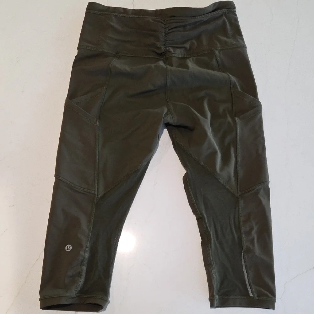 Lululemon Olive Green Crop Leggings